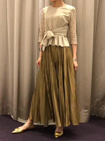 ORIGINATED IN GRACE CONTINENTAL 亀田 未希 コーディネート画像