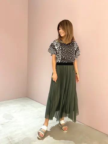 ORIGINATED IN GRACE CONTINENTAL yukimi yonee コーディネート画像