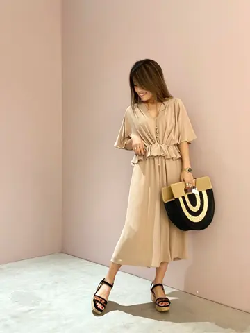 ORIGINATED IN GRACE CONTINENTAL yukimi yonee コーディネート画像