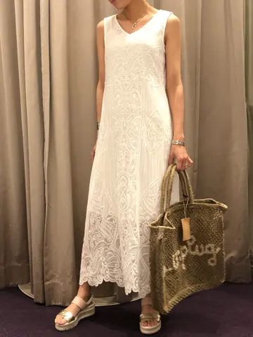 ORIGINATED IN GRACE CONTINENTAL 亀田 未希 コーディネート画像