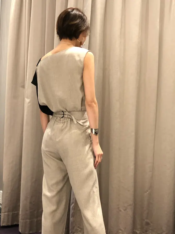 ORIGINATED IN GRACE CONTINENTAL 亀田 未希 コーディネート画像