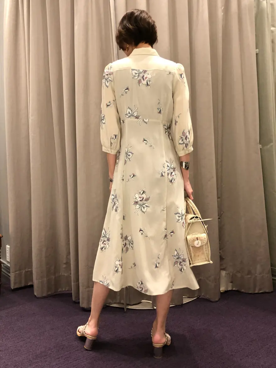 ORIGINATED IN GRACE CONTINENTAL 亀田 未希 コーディネート画像