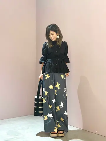 ORIGINATED IN GRACE CONTINENTAL yukimi yonee コーディネート画像