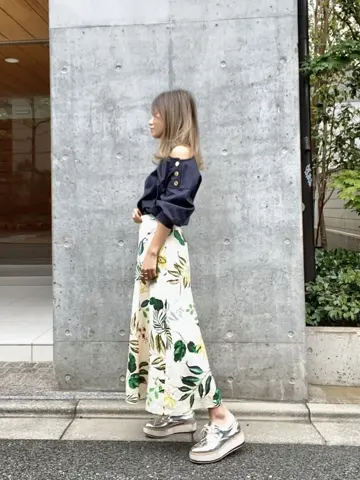 ORIGINATED IN GRACE CONTINENTAL yukimi yonee コーディネート画像