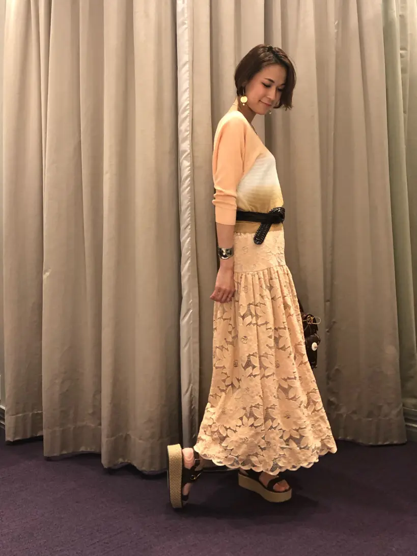 ORIGINATED IN GRACE CONTINENTAL 亀田 未希 コーディネート画像