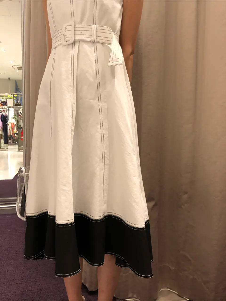 ORIGINATED IN GRACE CONTINENTAL 亀田 未希 コーディネート画像