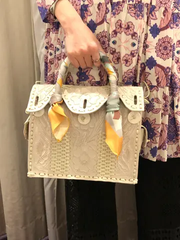 ORIGINATED IN GRACE CONTINENTAL 亀田 未希 コーディネート画像