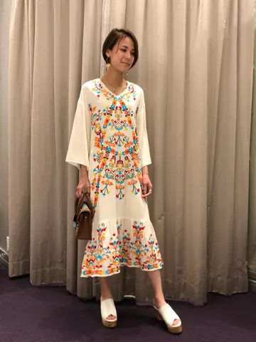 ORIGINATED IN GRACE CONTINENTAL 亀田 未希 コーディネート画像