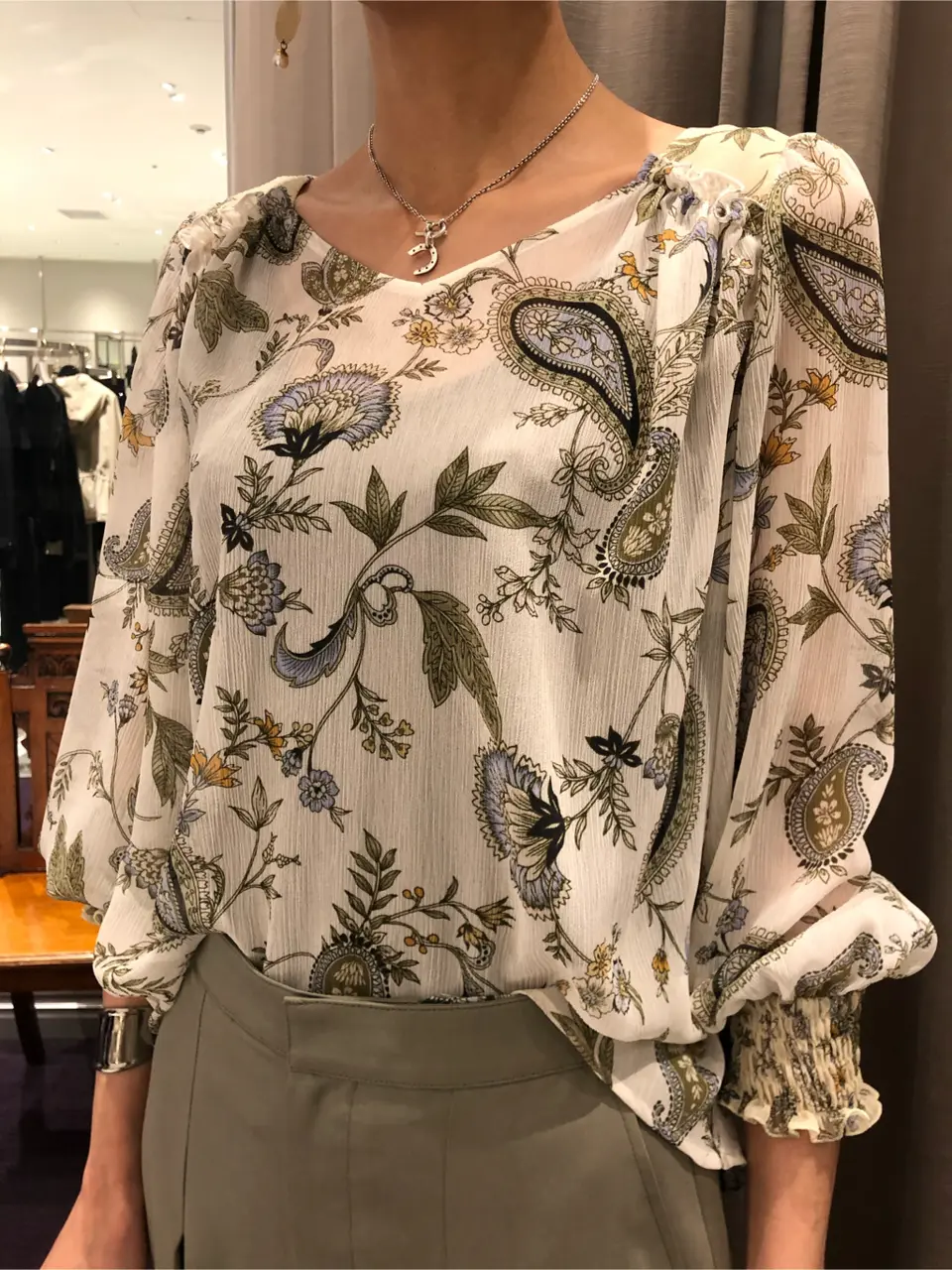 ORIGINATED IN GRACE CONTINENTAL 亀田 未希 コーディネート画像