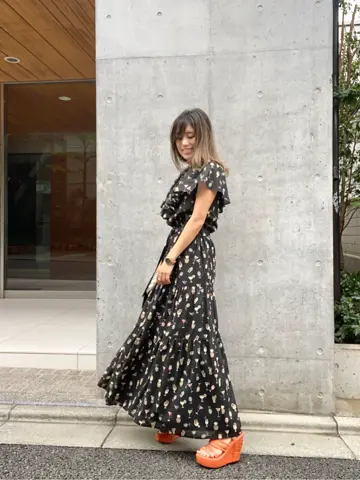 ORIGINATED IN GRACE CONTINENTAL yukimi yonee コーディネート画像