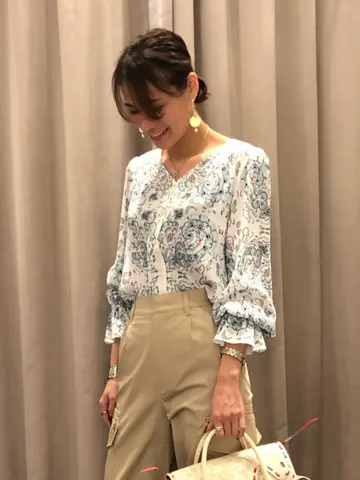 ORIGINATED IN GRACE CONTINENTAL 亀田 未希 コーディネート画像