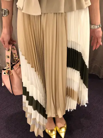 ORIGINATED IN GRACE CONTINENTAL 亀田 未希 コーディネート画像