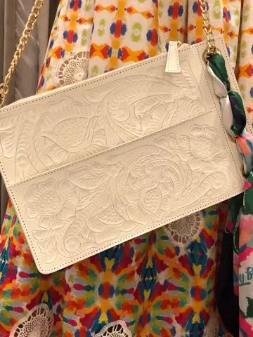 ORIGINATED IN GRACE CONTINENTAL 亀田 未希 コーディネート画像