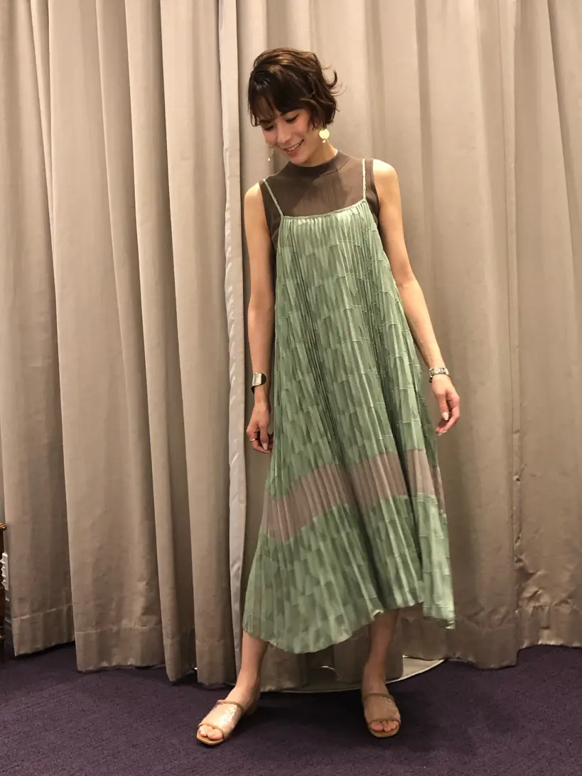 ORIGINATED IN GRACE CONTINENTAL 亀田 未希 コーディネート画像