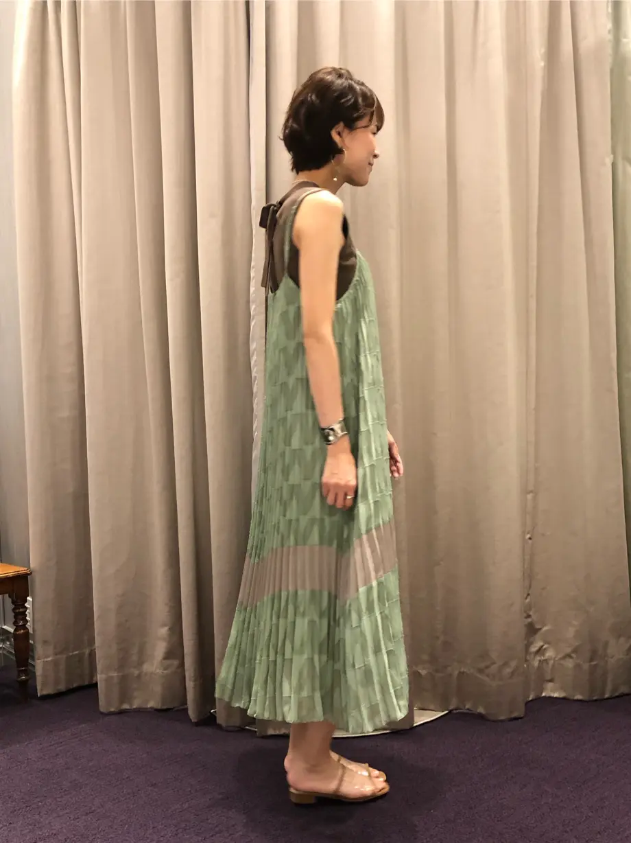 ORIGINATED IN GRACE CONTINENTAL 亀田 未希 コーディネート画像
