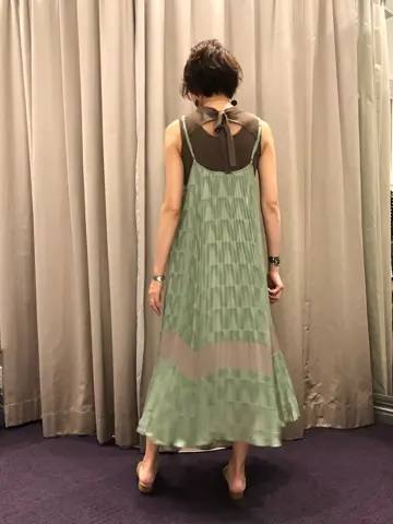 ORIGINATED IN GRACE CONTINENTAL 亀田 未希 コーディネート画像