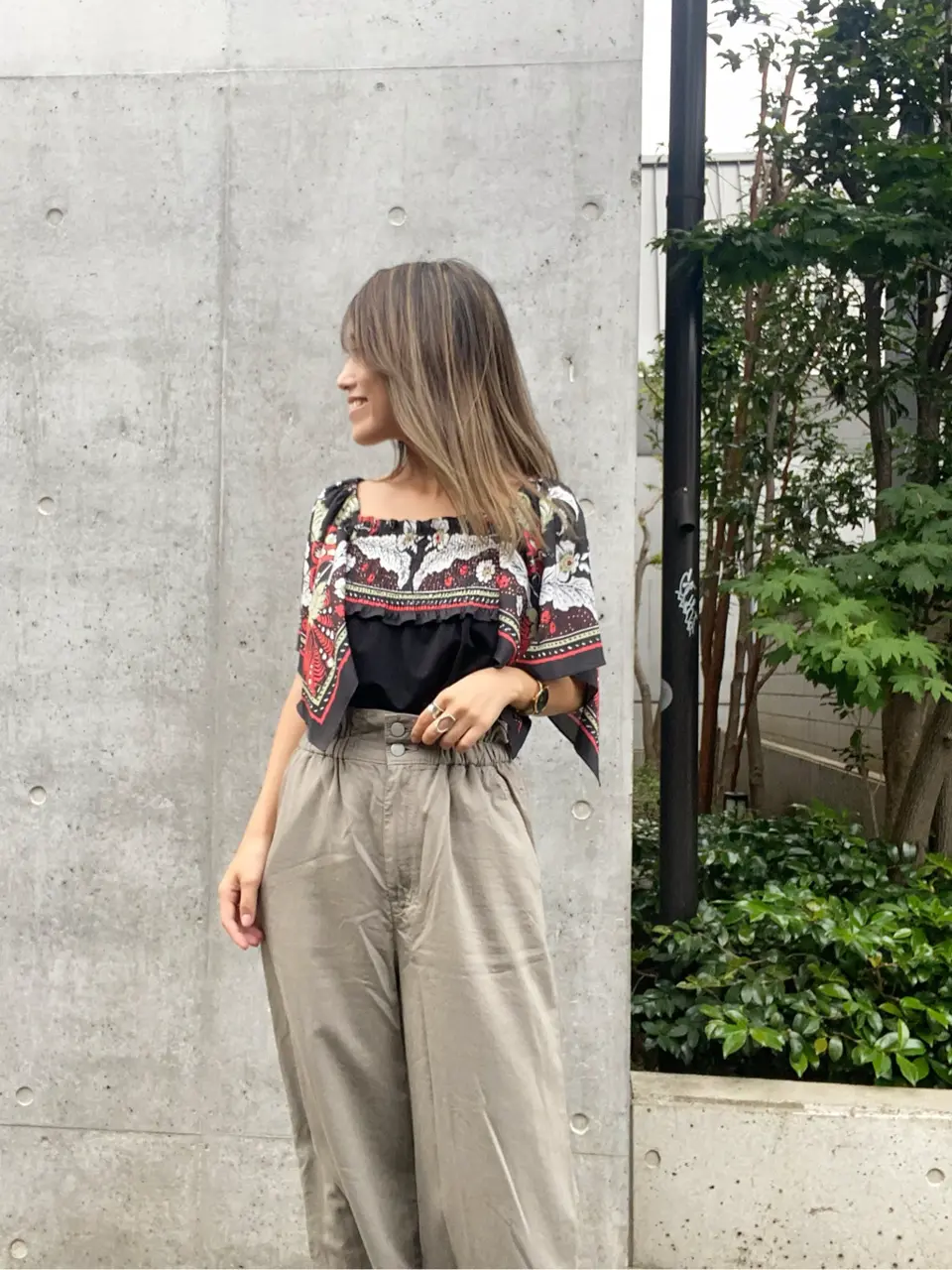 ORIGINATED IN GRACE CONTINENTAL yukimi yonee コーディネート画像