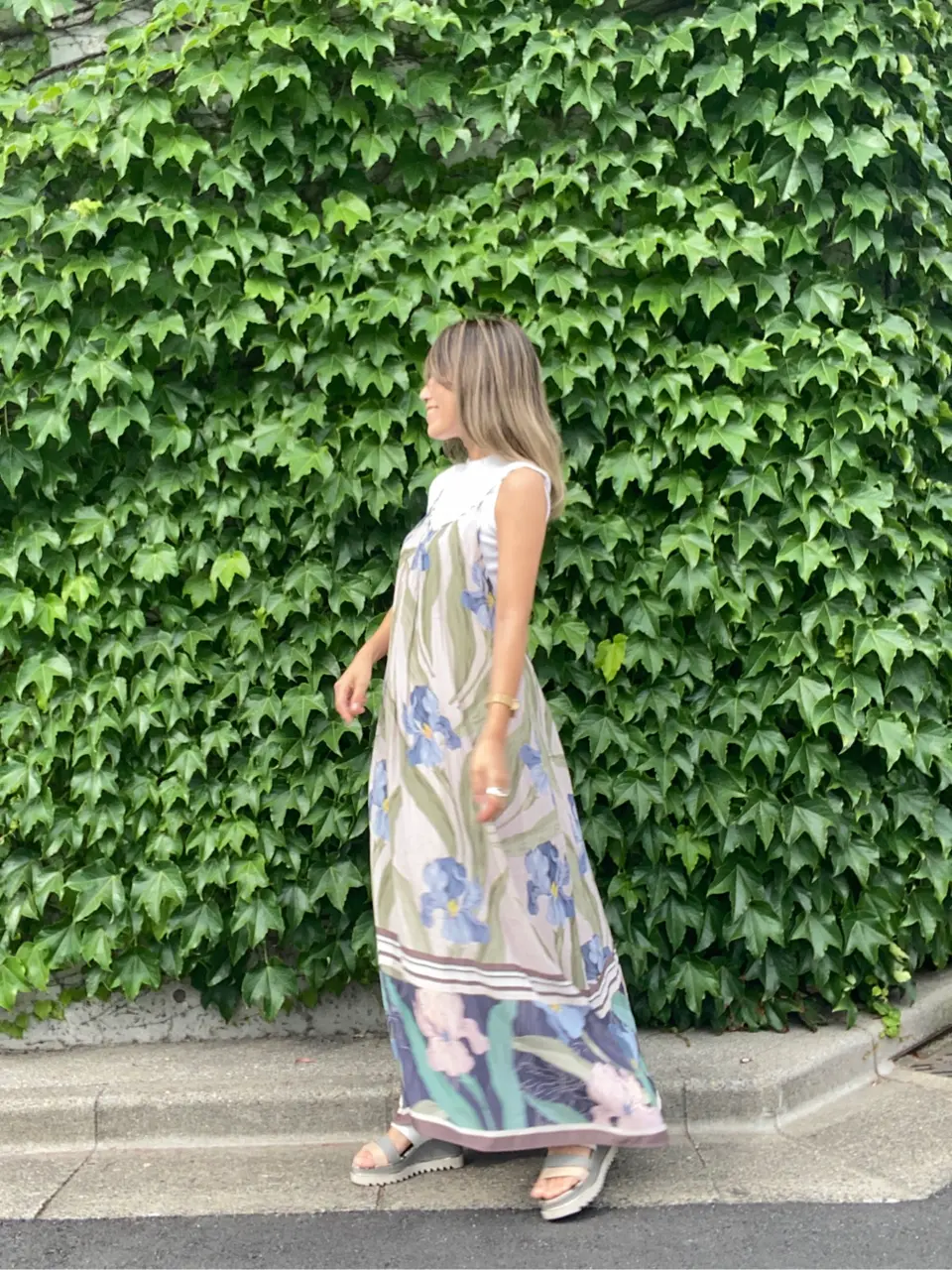 ORIGINATED IN GRACE CONTINENTAL yukimi yonee コーディネート画像