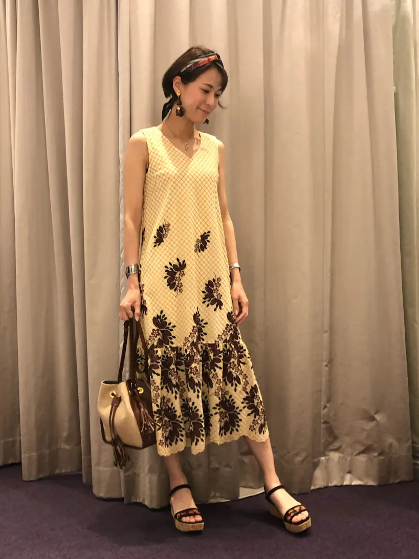 ORIGINATED IN GRACE CONTINENTAL 亀田 未希 コーディネート画像