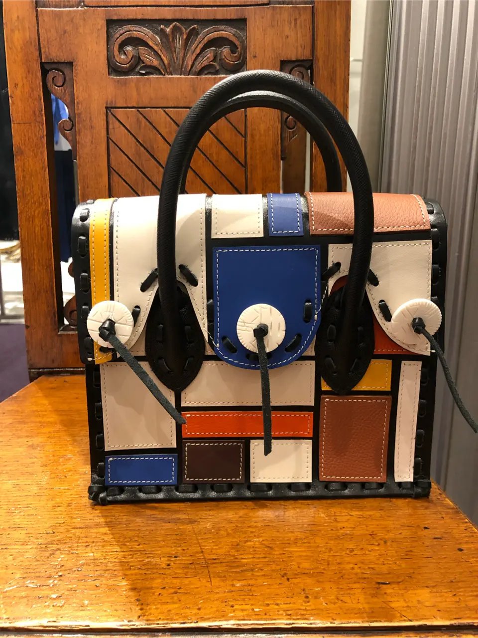 ORIGINATED IN GRACE CONTINENTAL 亀田 未希 コーディネート画像