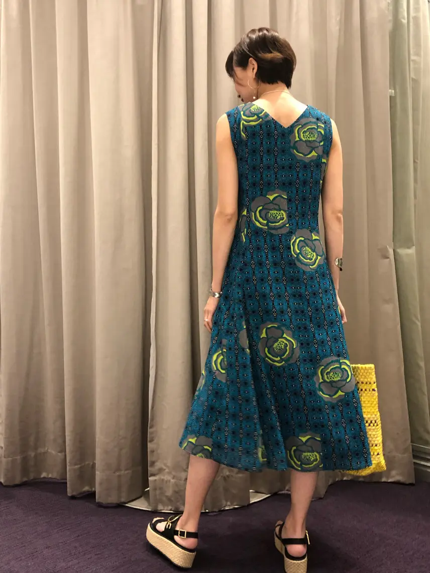 ORIGINATED IN GRACE CONTINENTAL 亀田 未希 コーディネート画像