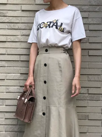 ORIGINATED IN GRACE CONTINENTAL 亀田 未希 コーディネート画像