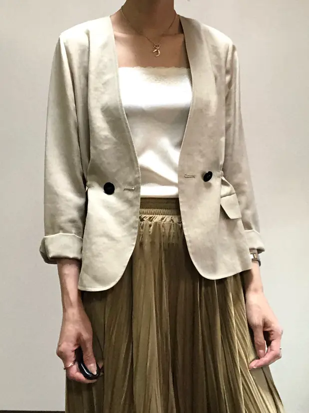 ORIGINATED IN GRACE CONTINENTAL 亀田 未希 コーディネート画像