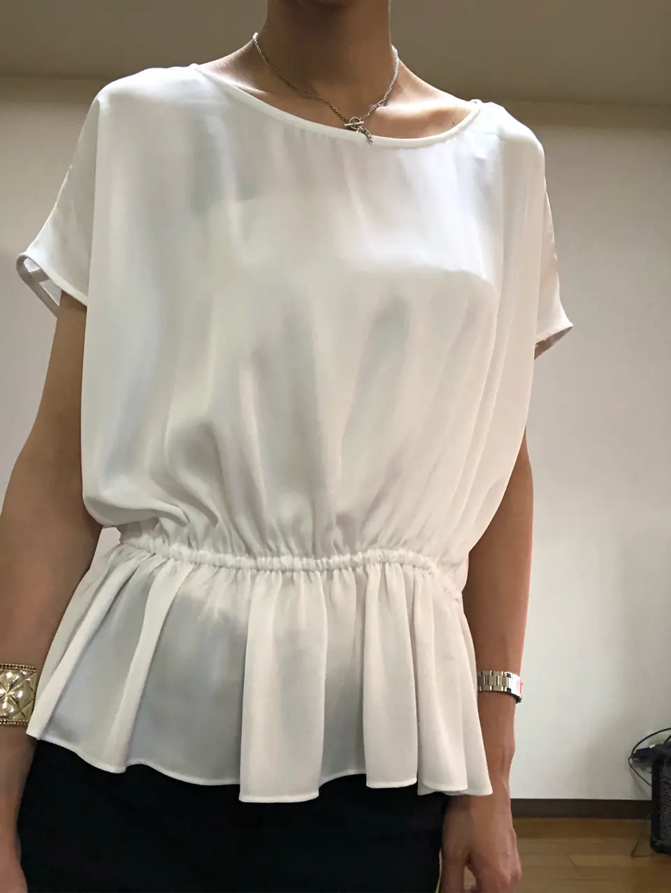 ORIGINATED IN GRACE CONTINENTAL 亀田 未希 コーディネート画像