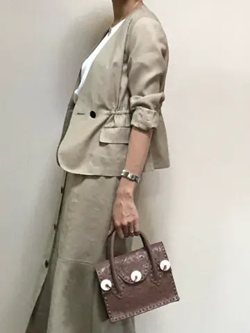 ORIGINATED IN GRACE CONTINENTAL 亀田 未希 コーディネート画像