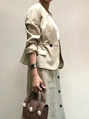 ORIGINATED IN GRACE CONTINENTAL 亀田 未希 コーディネート画像