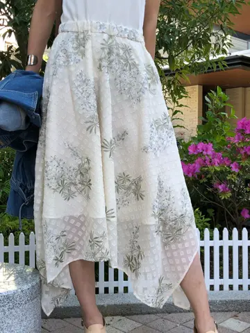 ORIGINATED IN GRACE CONTINENTAL 亀田 未希 コーディネート画像