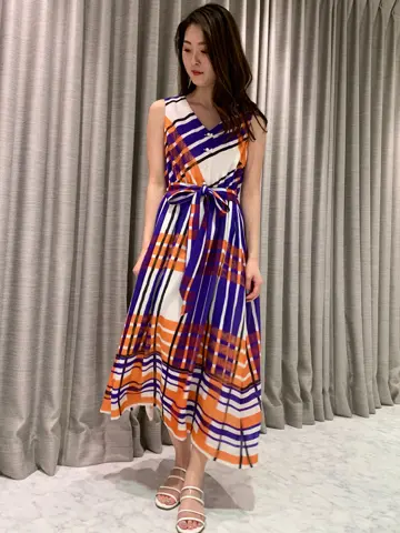 ORIGINATED IN GRACE CONTINENTAL saki コーディネート画像