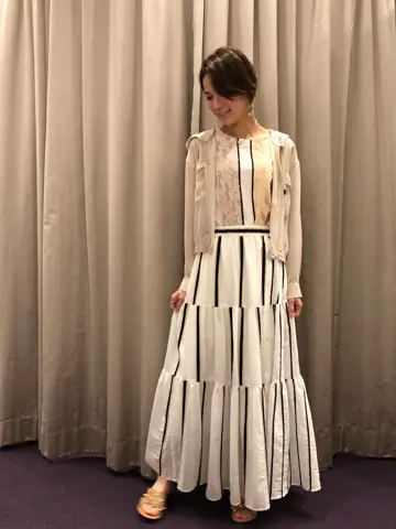 ORIGINATED IN GRACE CONTINENTAL 亀田 未希 コーディネート画像