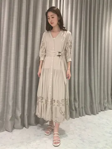 ORIGINATED IN GRACE CONTINENTAL saki コーディネート画像