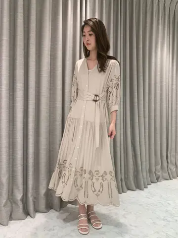 ORIGINATED IN GRACE CONTINENTAL saki コーディネート画像