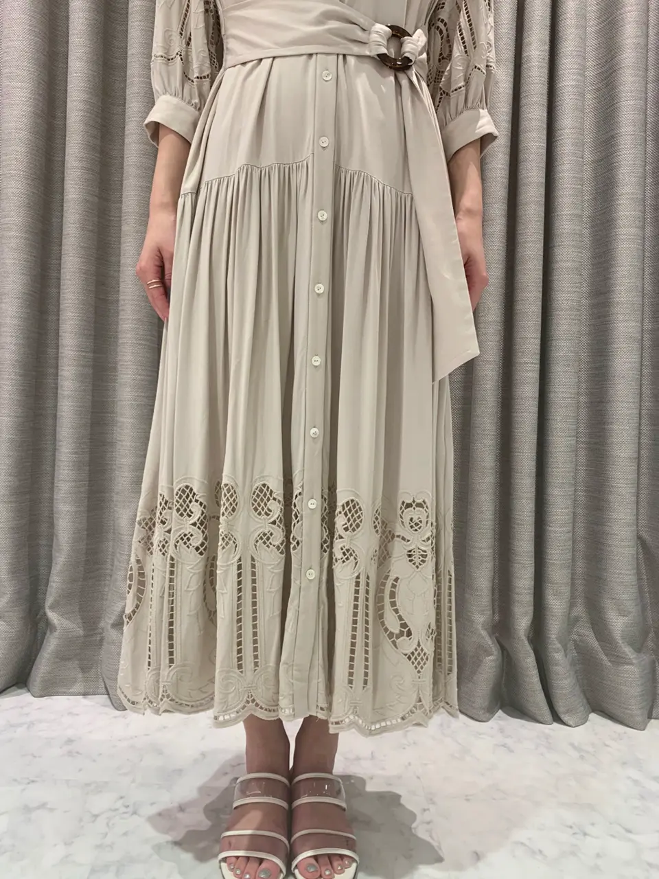 ORIGINATED IN GRACE CONTINENTAL saki コーディネート画像