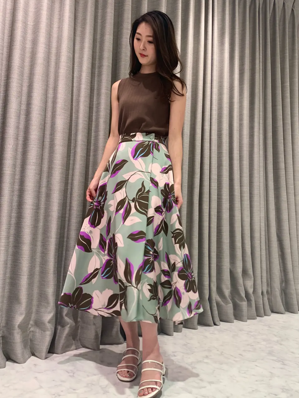 ORIGINATED IN GRACE CONTINENTAL saki コーディネート画像