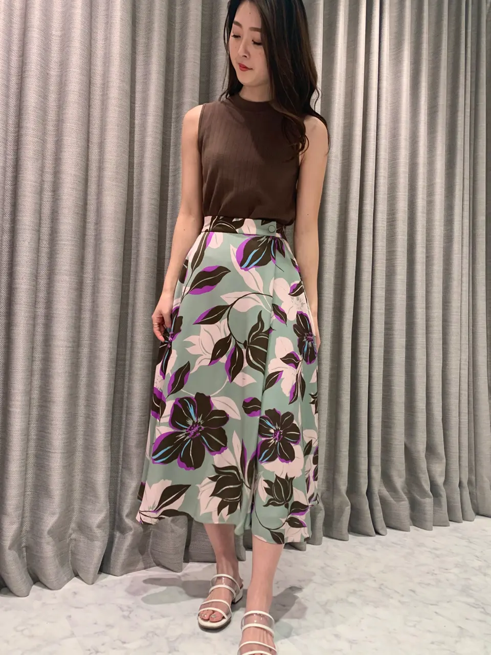 ORIGINATED IN GRACE CONTINENTAL saki コーディネート画像