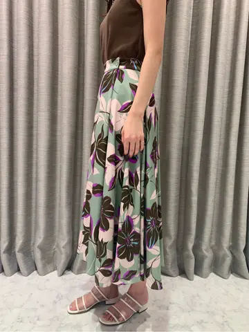 ORIGINATED IN GRACE CONTINENTAL saki コーディネート画像