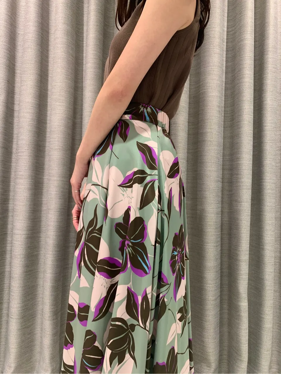 ORIGINATED IN GRACE CONTINENTAL saki コーディネート画像