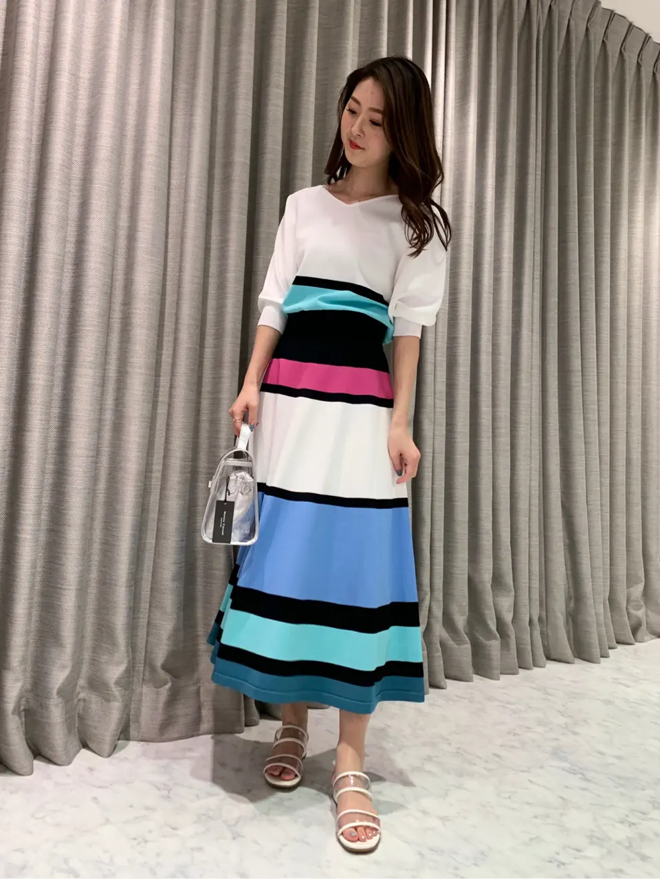 ORIGINATED IN GRACE CONTINENTAL saki コーディネート画像