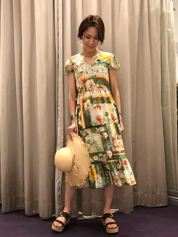 ORIGINATED IN GRACE CONTINENTAL 亀田 未希 コーディネート画像