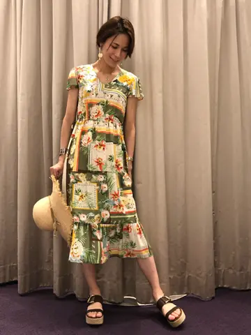 ORIGINATED IN GRACE CONTINENTAL 亀田 未希 コーディネート画像