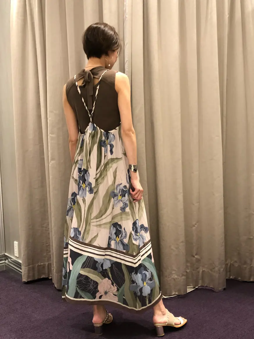 ORIGINATED IN GRACE CONTINENTAL 亀田 未希 コーディネート画像