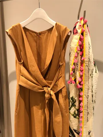 ORIGINATED IN GRACE CONTINENTAL 亀田 未希 コーディネート画像