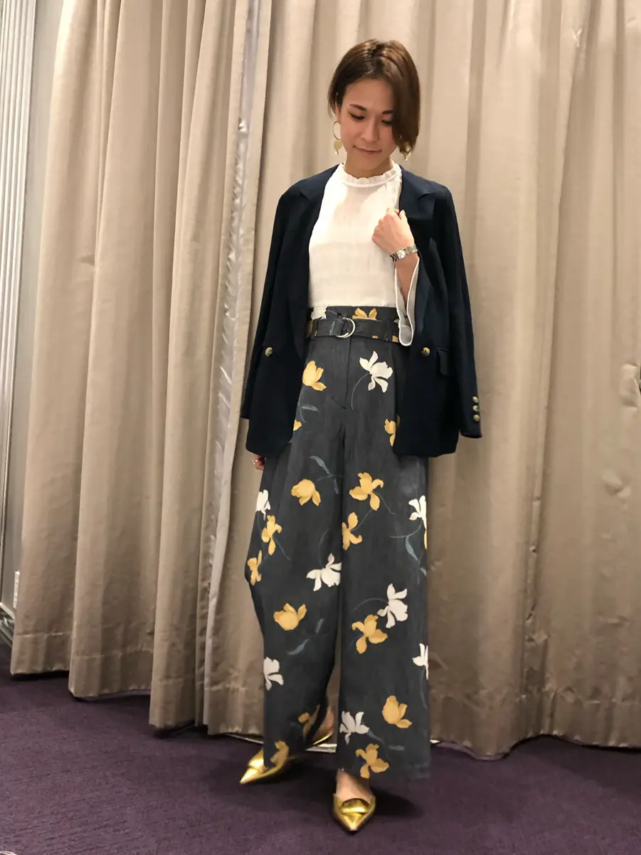 ORIGINATED IN GRACE CONTINENTAL 亀田 未希 コーディネート画像