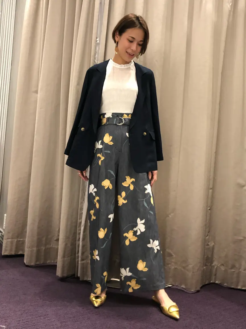 ORIGINATED IN GRACE CONTINENTAL 亀田 未希 コーディネート画像