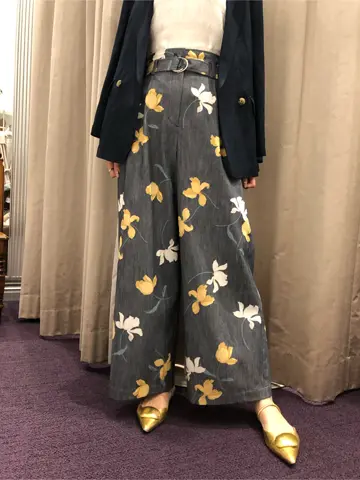 ORIGINATED IN GRACE CONTINENTAL 亀田 未希 コーディネート画像