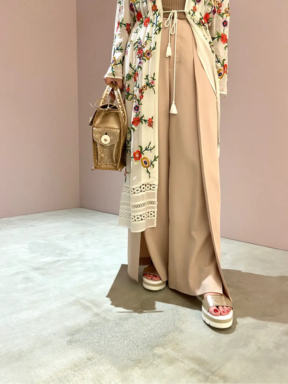 ORIGINATED IN GRACE CONTINENTAL yukimi yonee コーディネート画像