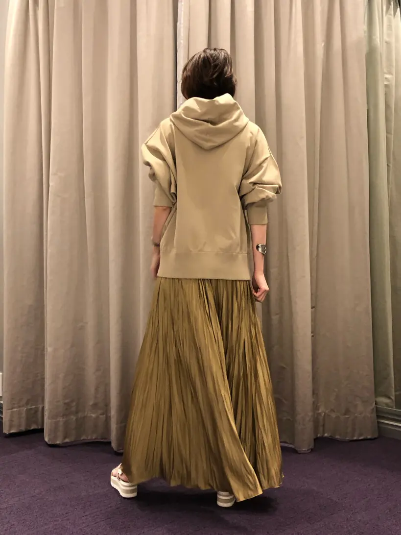 ORIGINATED IN GRACE CONTINENTAL 亀田 未希 コーディネート画像